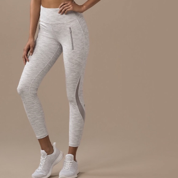 Lululemon Gray crops - Picture 1 of 7